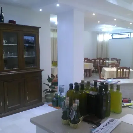 Borgo Cerasa לינה וארוחת בוקר ויאסטה