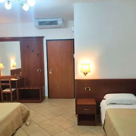 לינה וארוחת בוקר Borgo Cerasa 4*