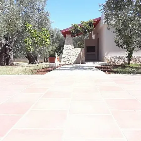 Borgo Cerasa לינה וארוחת בוקר 4*