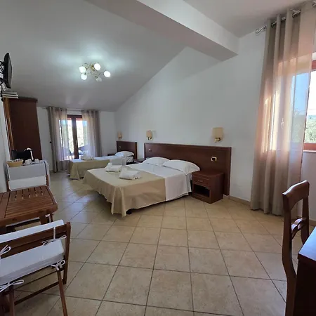 Borgo Cerasa ויאסטה