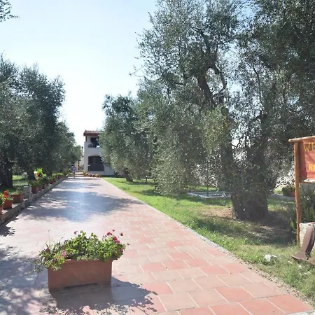 Borgo Cerasa فندق مبيت وإفطار 4*